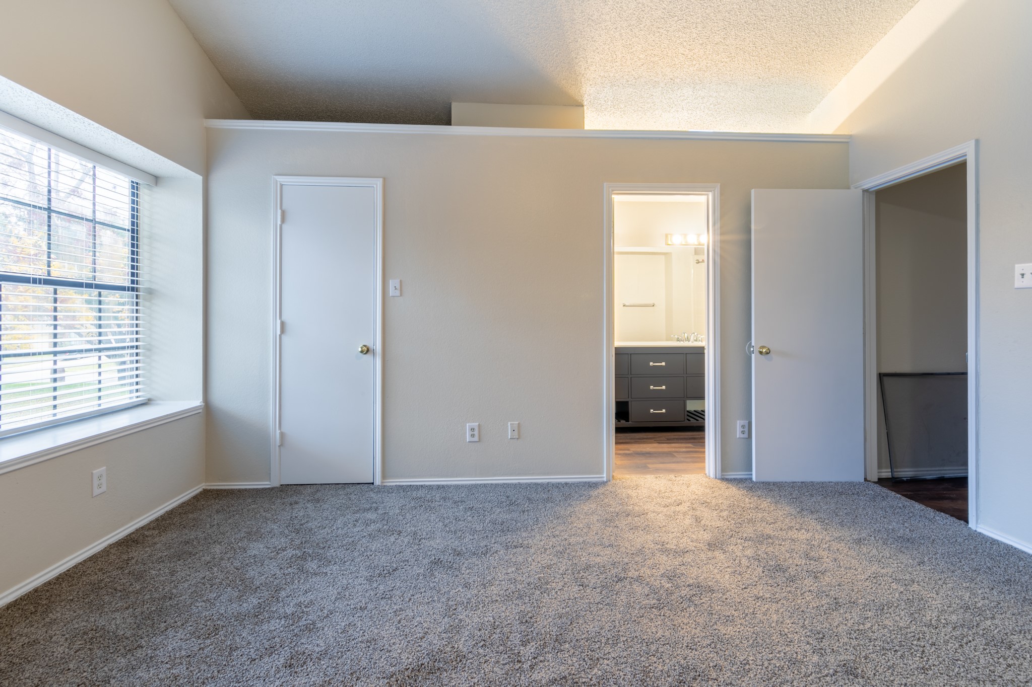 2239 Turf Club Drive Arlington TX 76017