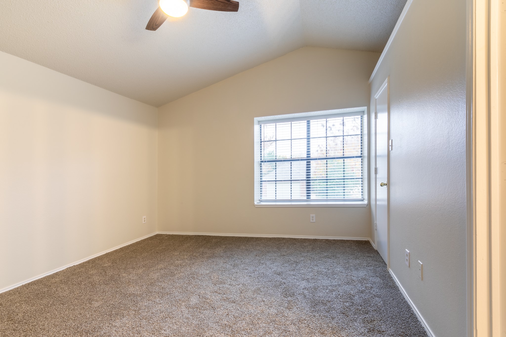2239 Turf Club Drive Arlington TX 76017