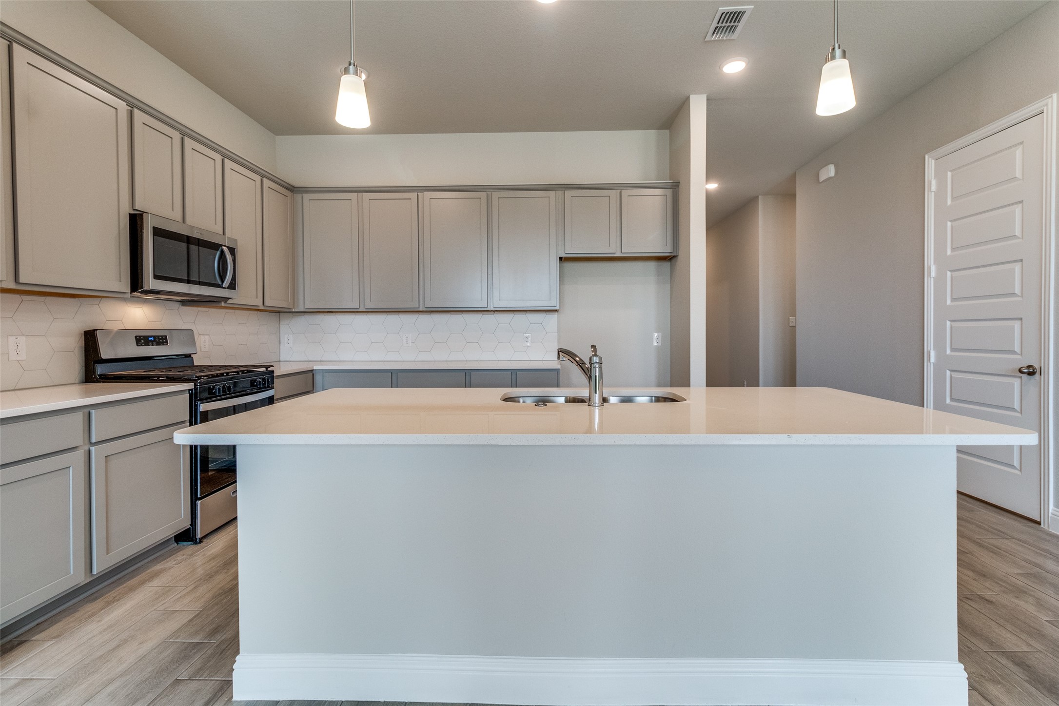 1319 Beach Boulevard Sherman TX 75090
