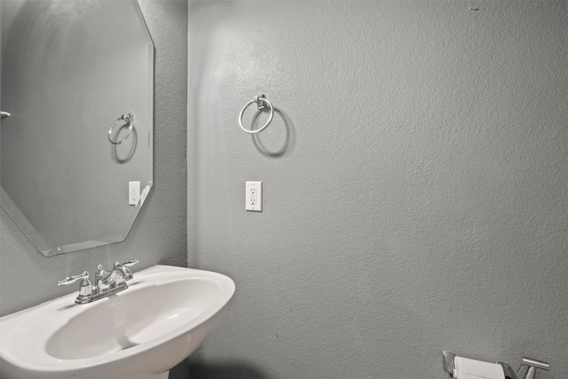 2209 Geneva Lane Mckinney TX 75072
