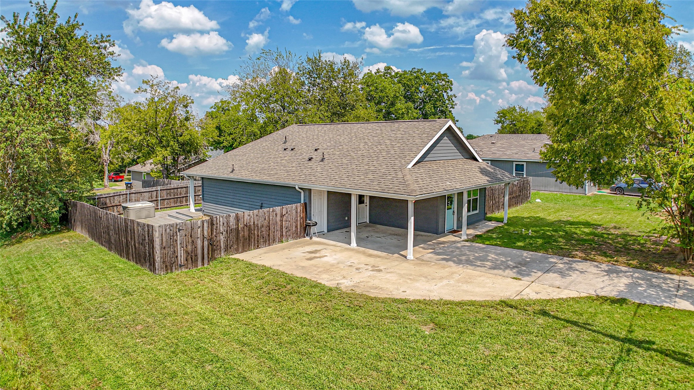 1228 Jones Street Greenville TX 75401
