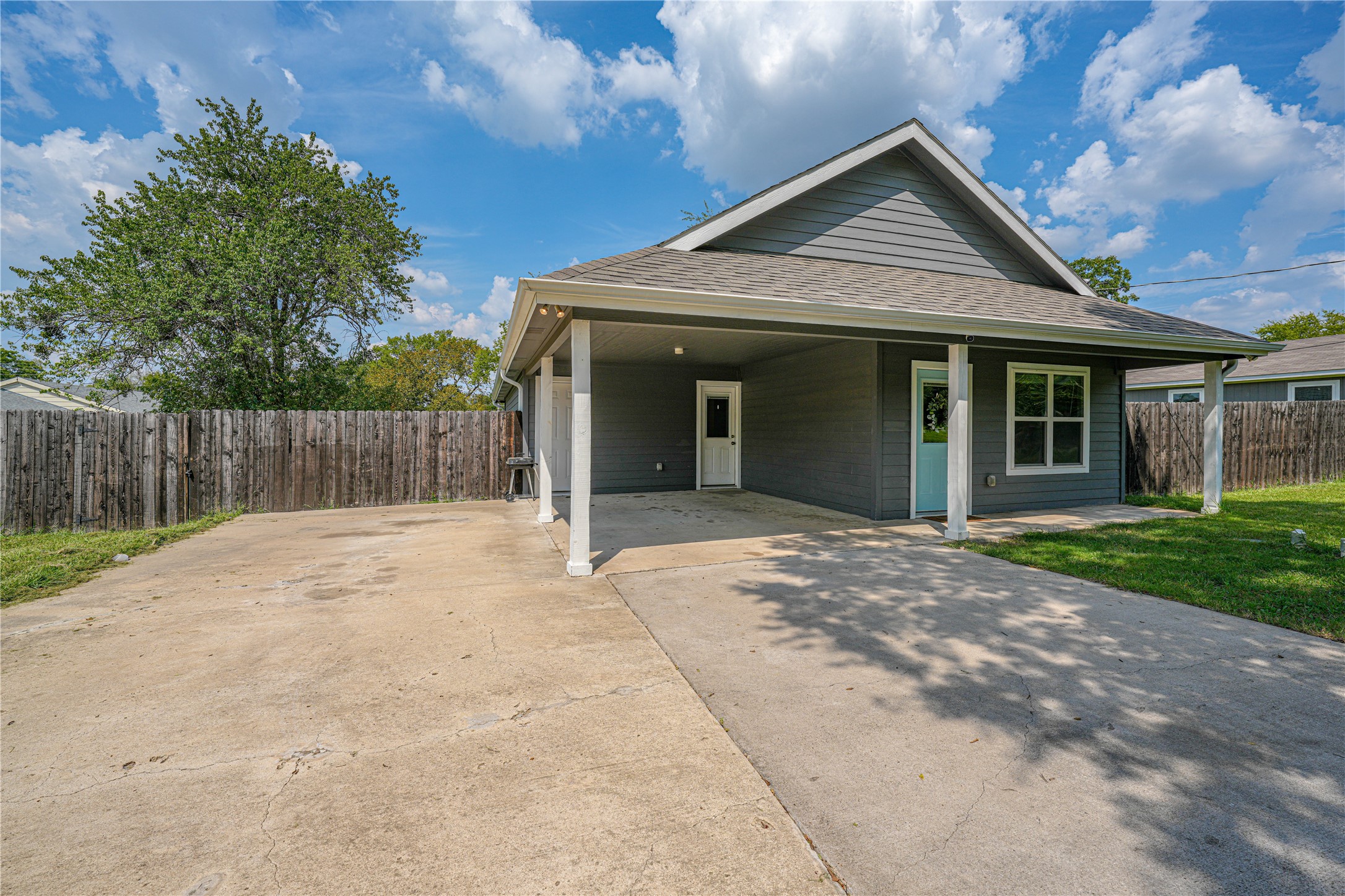 1228 Jones Street Greenville TX 75401