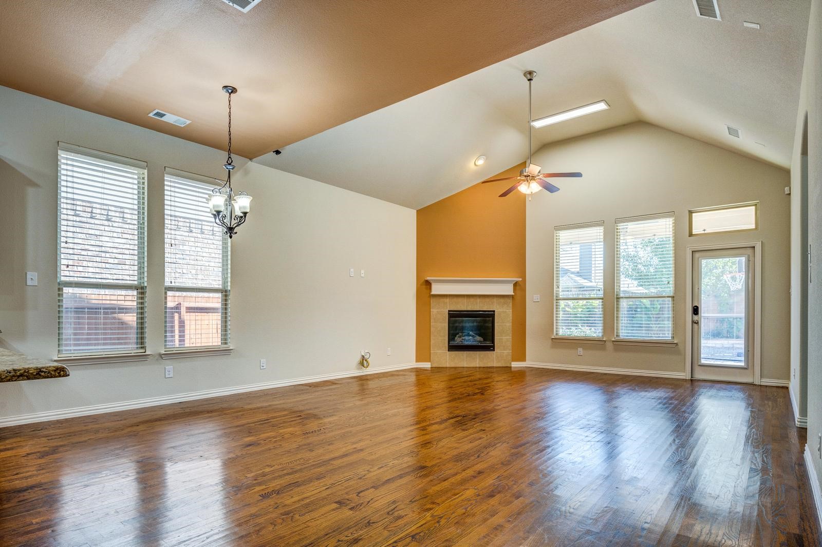 10841 Leesa Drive Mckinney TX 75072