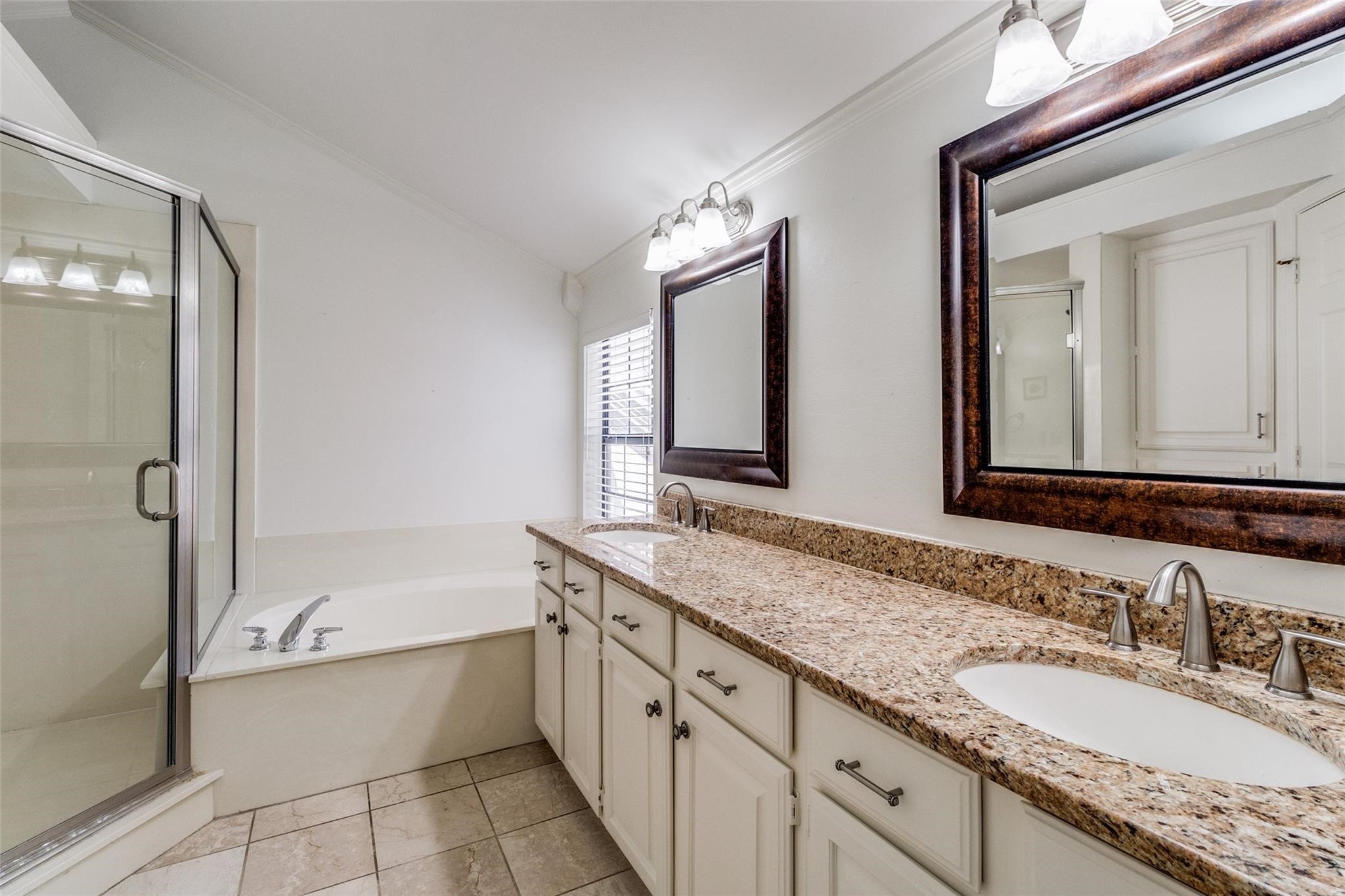 5950 Lindenshire Dallas TX 75230