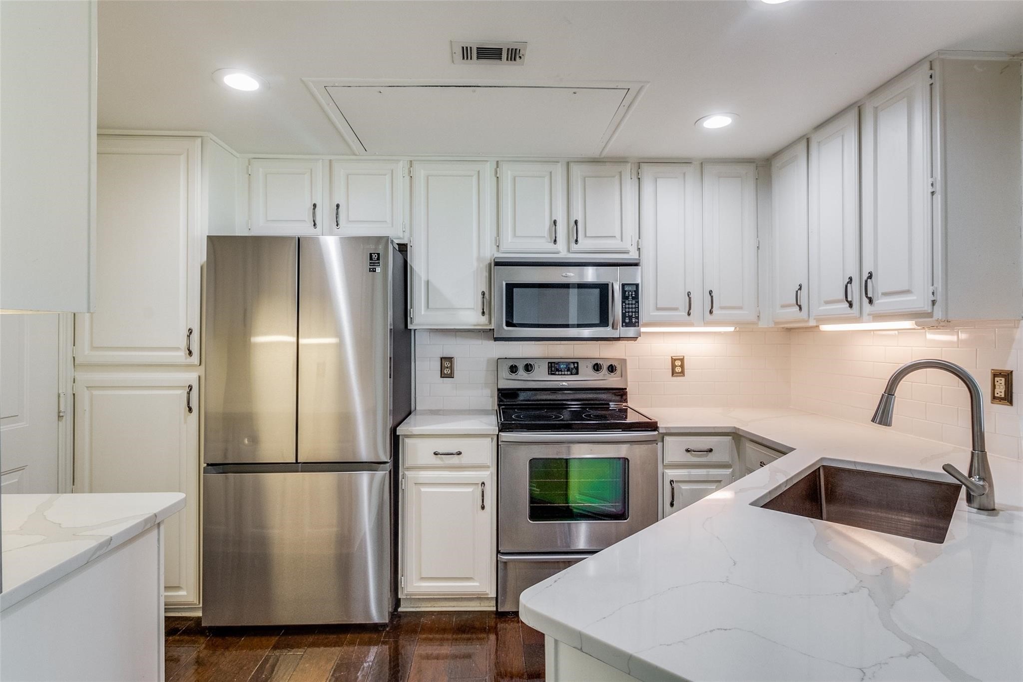 5950 Lindenshire Dallas TX 75230