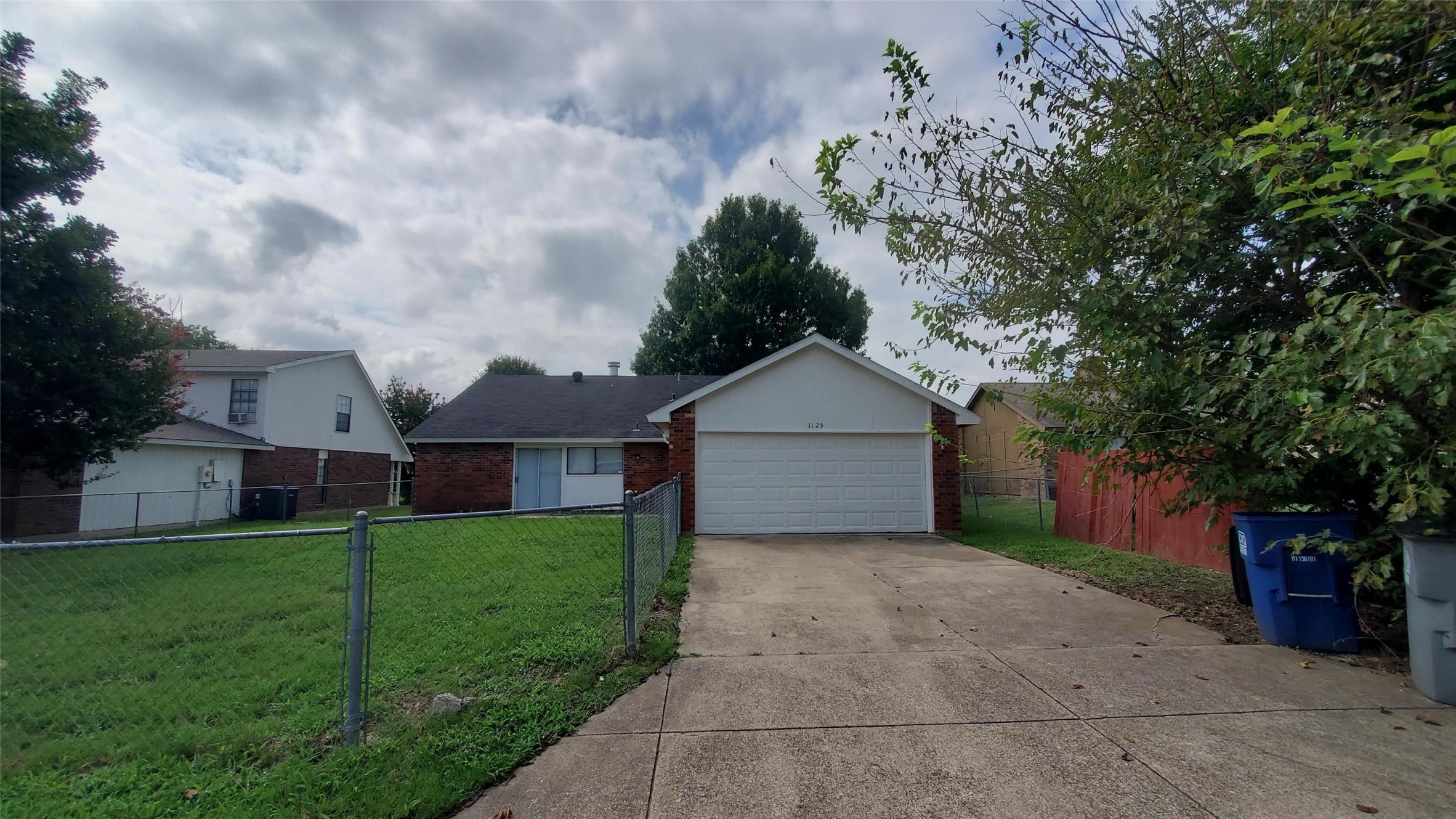 1125 Greenbriar Lane Lancaster TX 75146