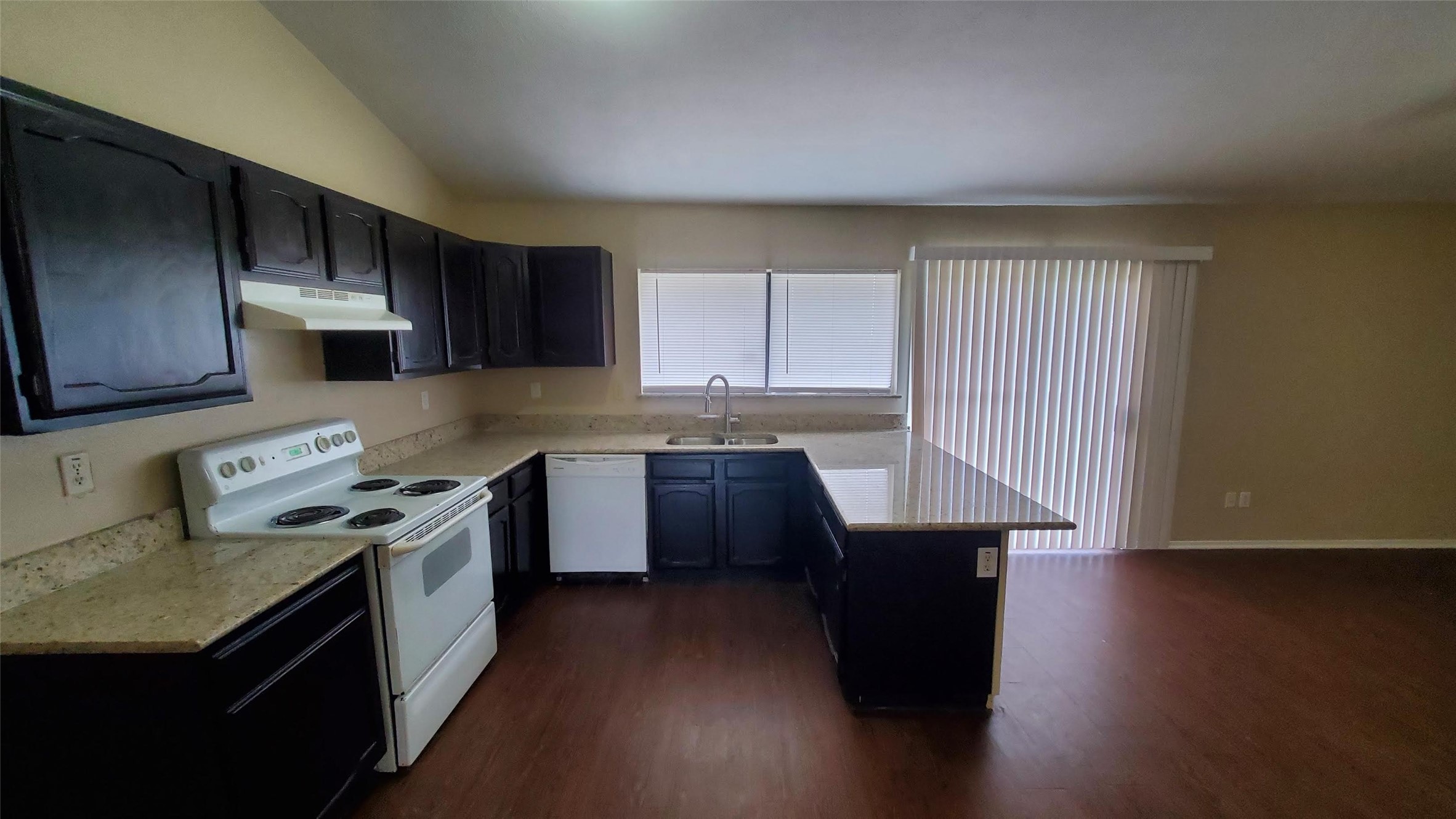 1125 Greenbriar Lane Lancaster TX 75146