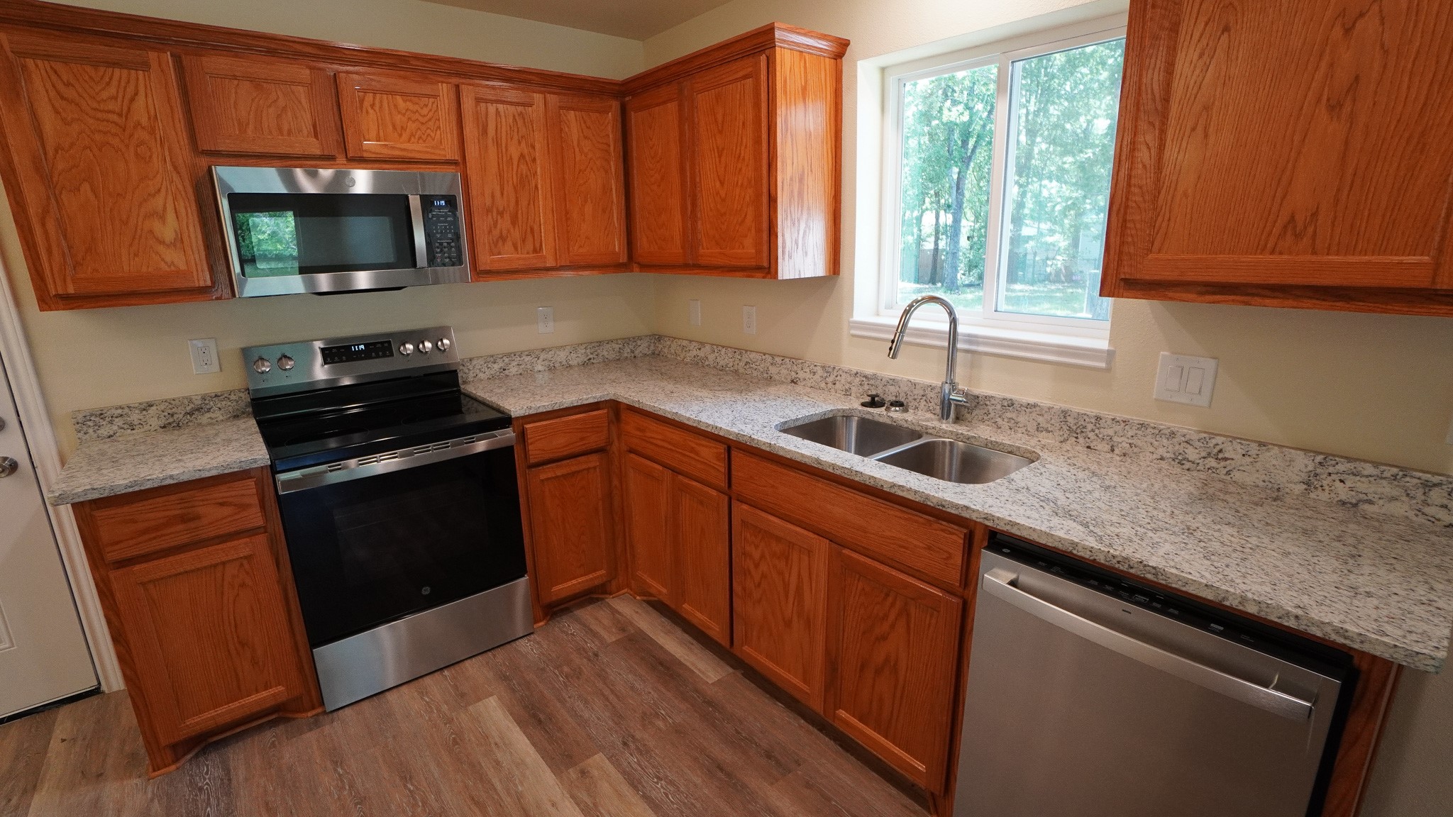 800 Hemlock Drive West Tawakoni TX 75474