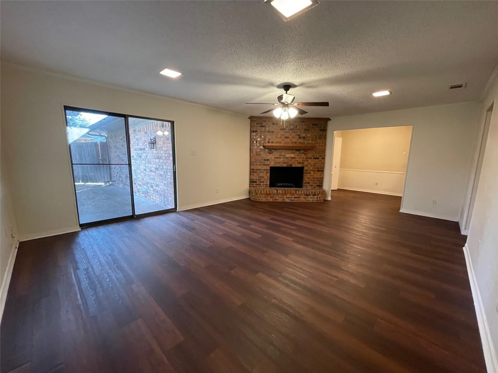120 Shadybrook Drive Desoto TX 75115