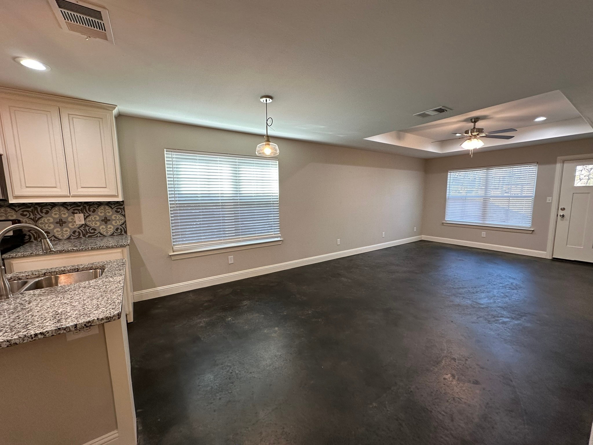 428 E Nelson Street Denison TX 75021