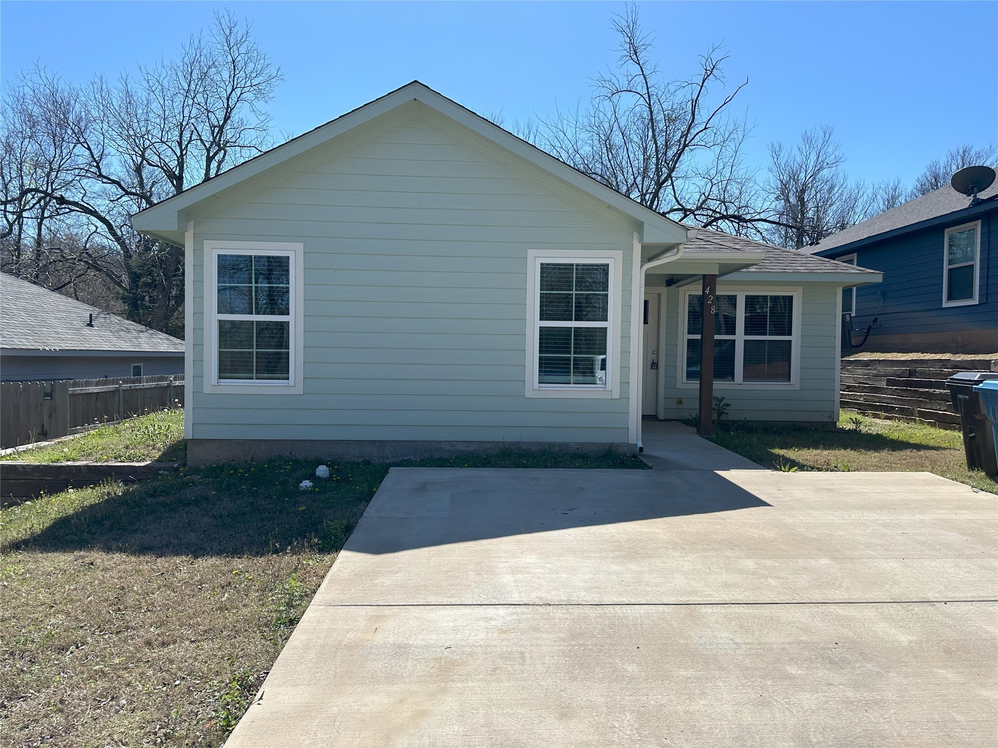 428 E Nelson Street Denison TX 75021
