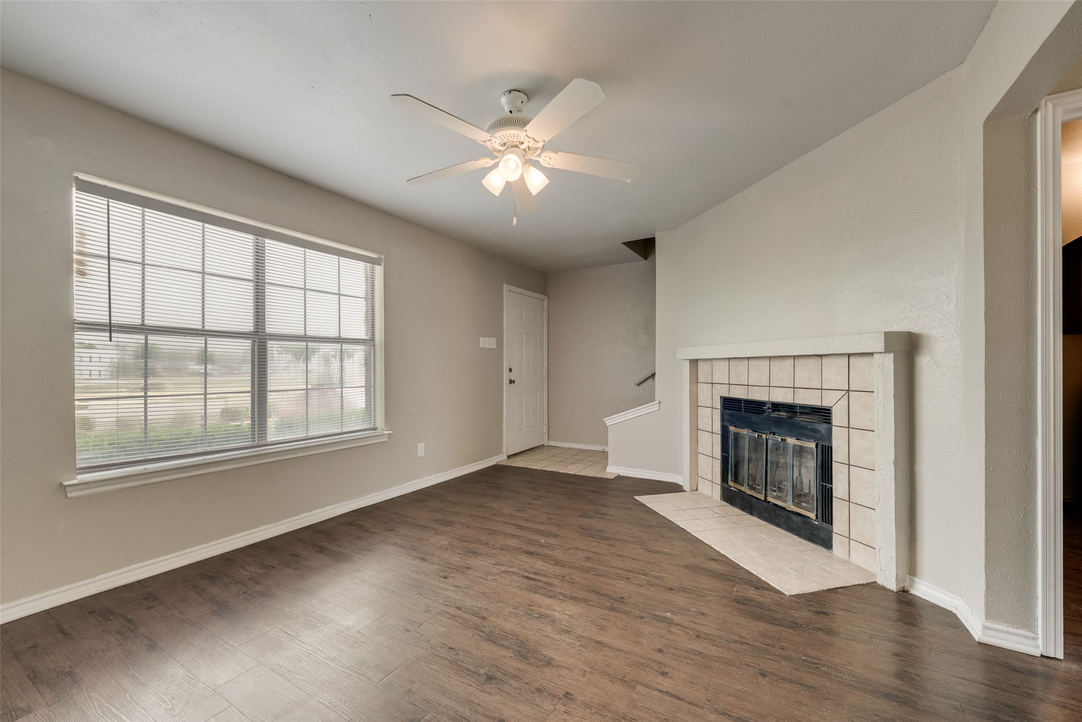 1013 Parkway Terrace Cedar Hill TX 75104