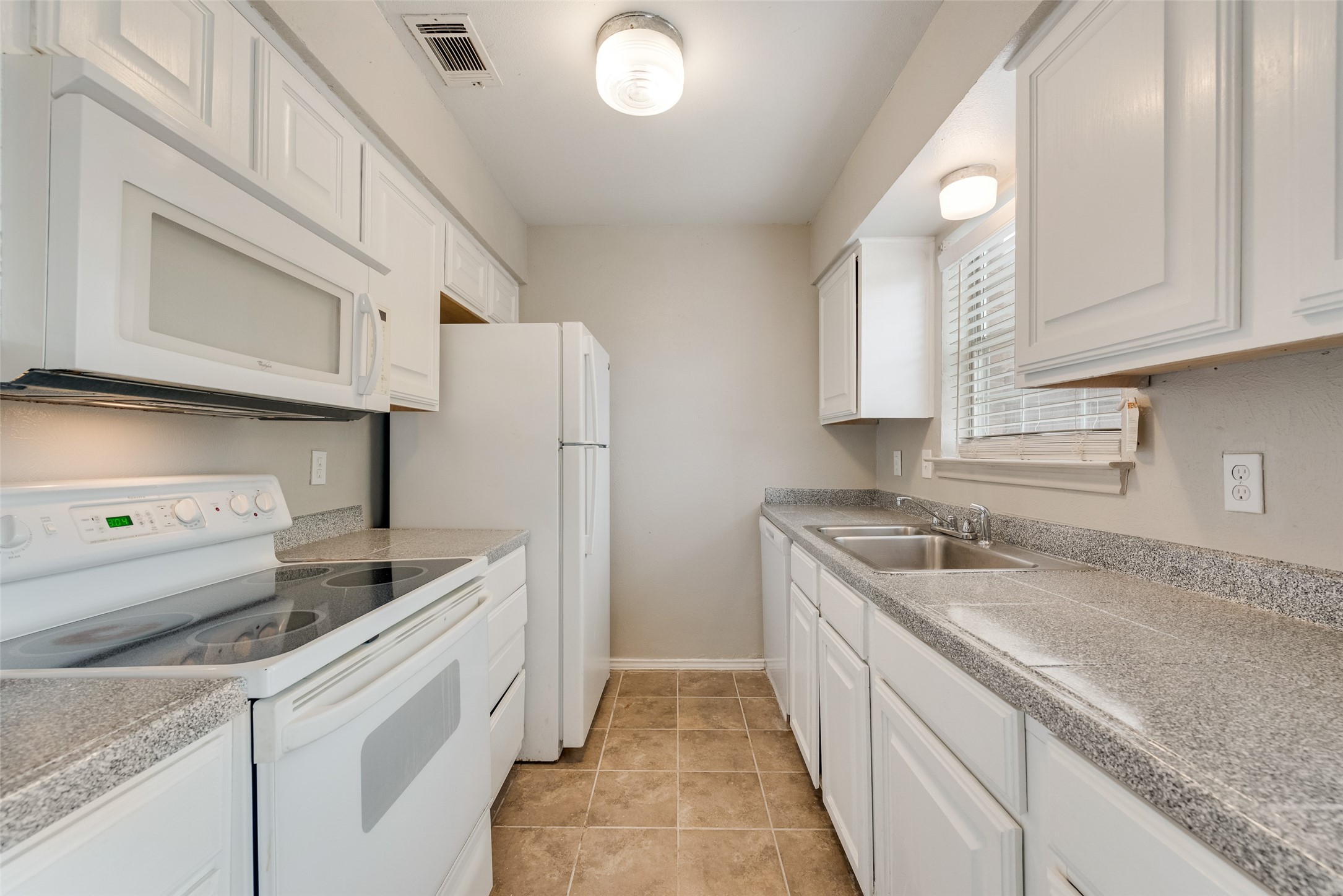 1013 Parkway Terrace Cedar Hill TX 75104