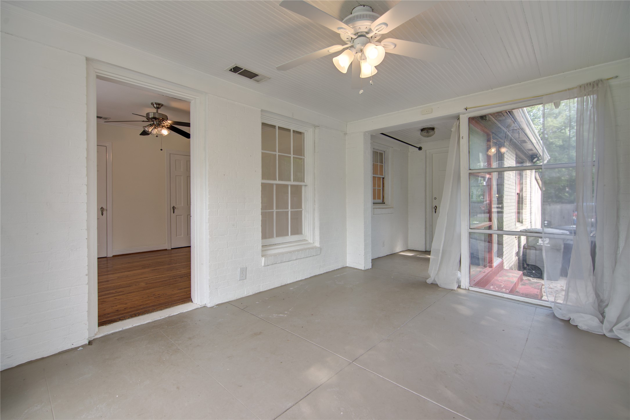 5419 Longview Street Dallas TX 75206
