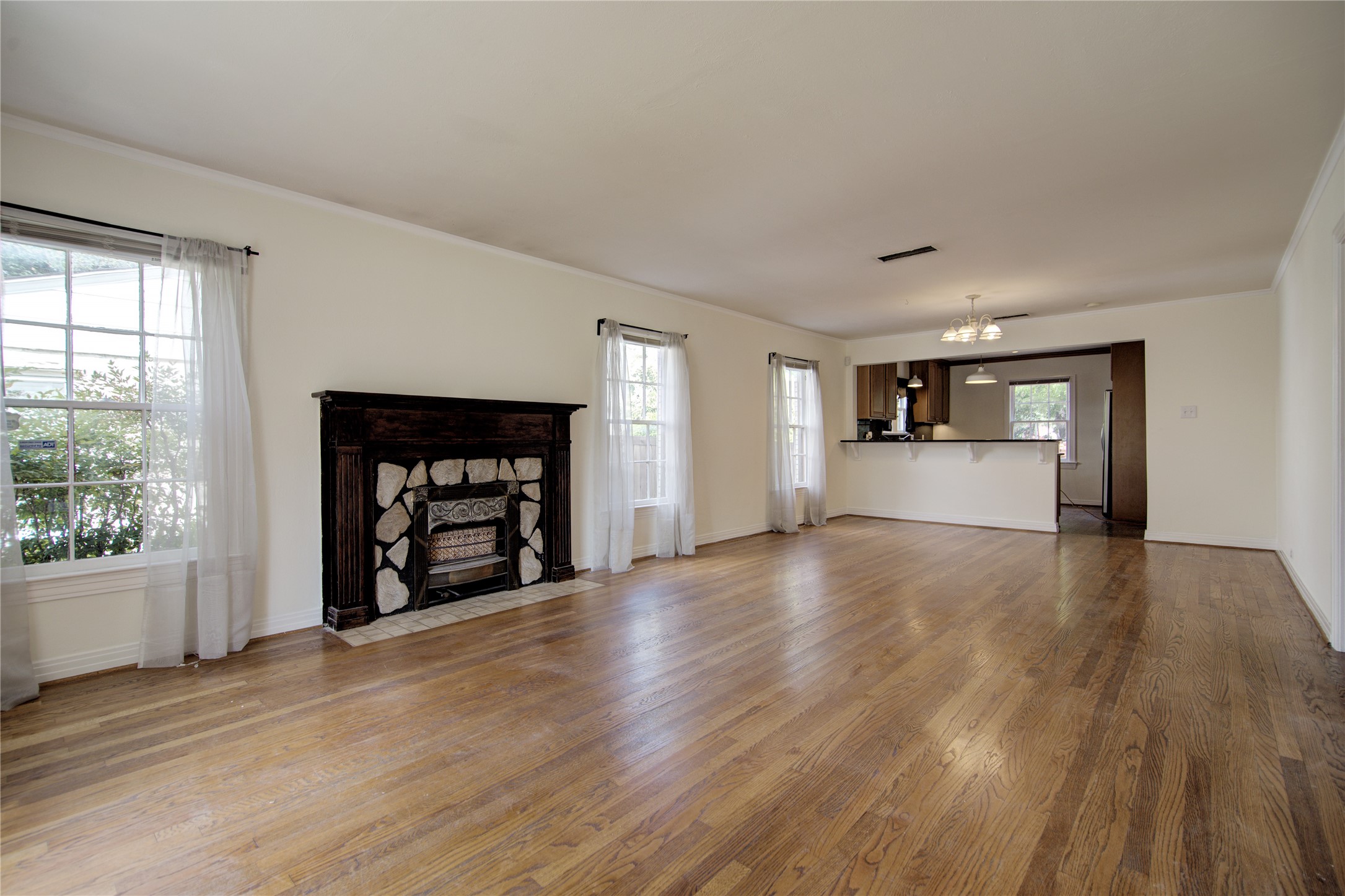 5419 Longview Street Dallas TX 75206