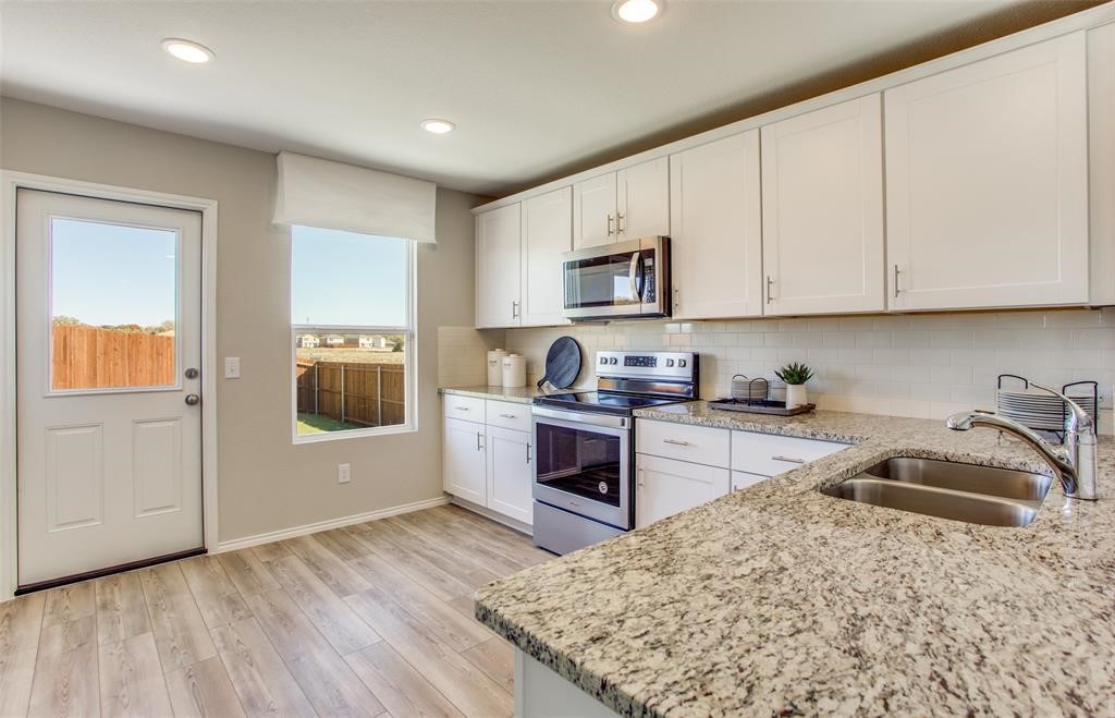 313 Hopson Street Van Alstyne TX 75495