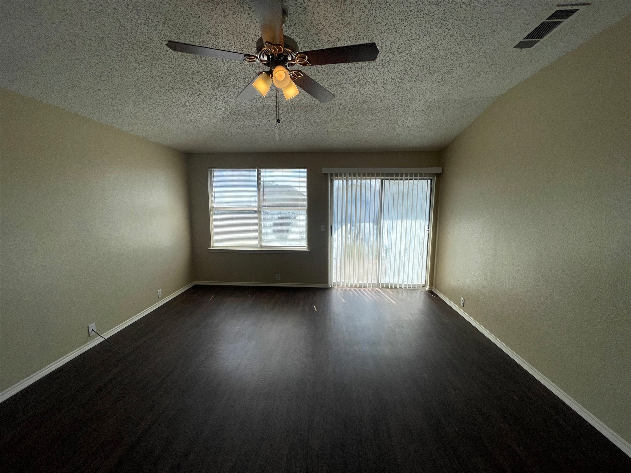 1611 Columbia Drive Glenn Heights TX 75154