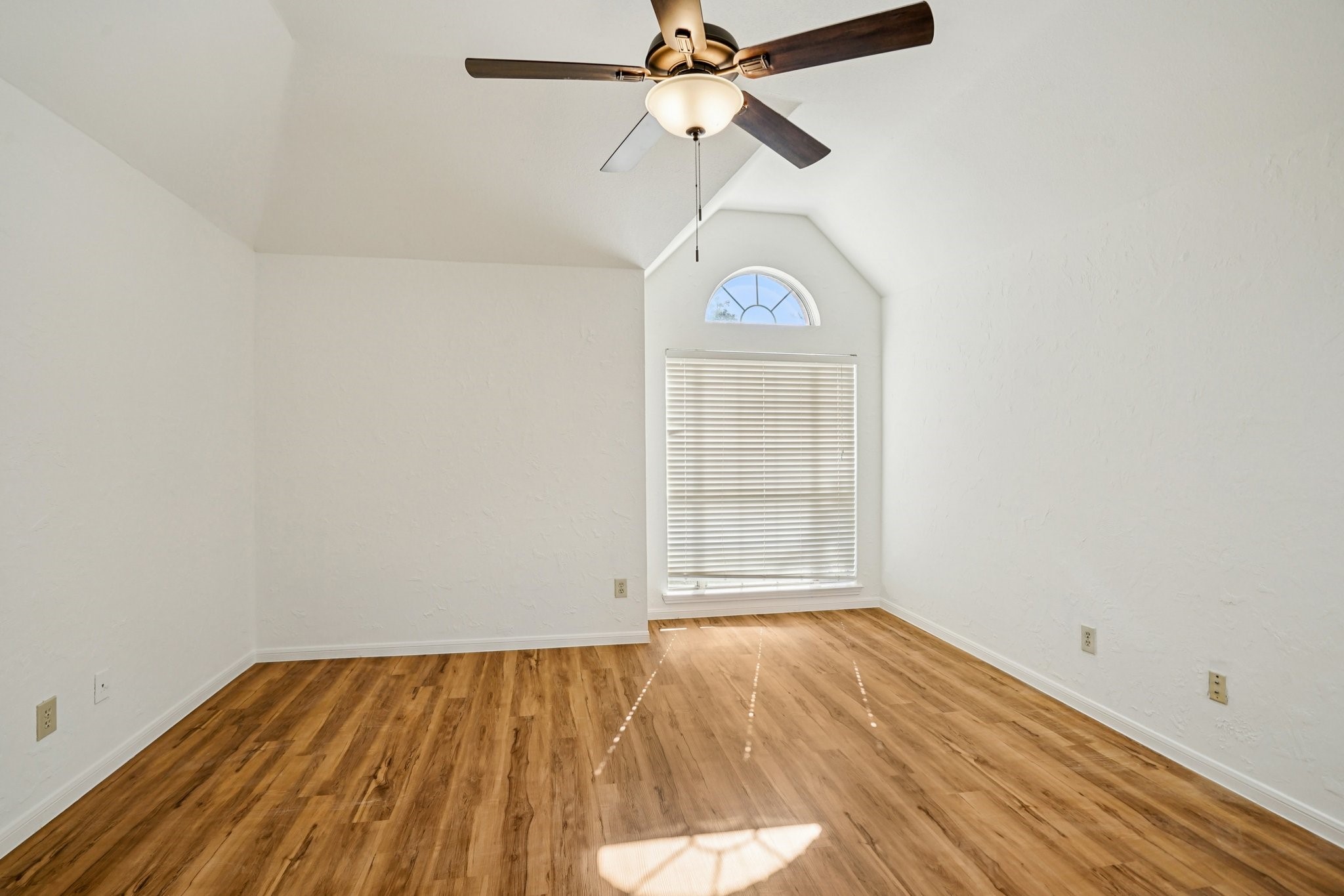 401 Dakota Trail Irving TX 75063