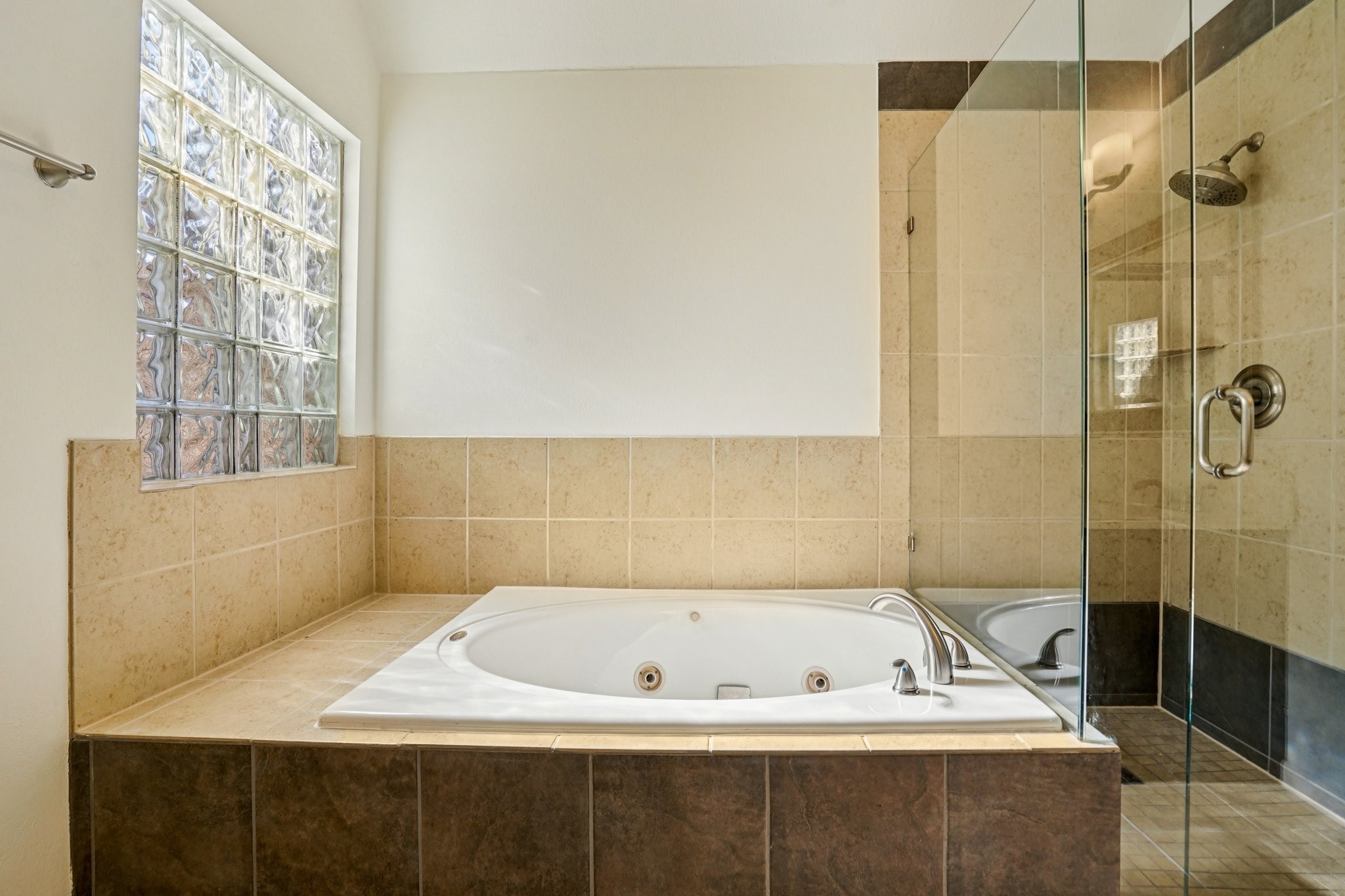 401 Dakota Trail Irving TX 75063