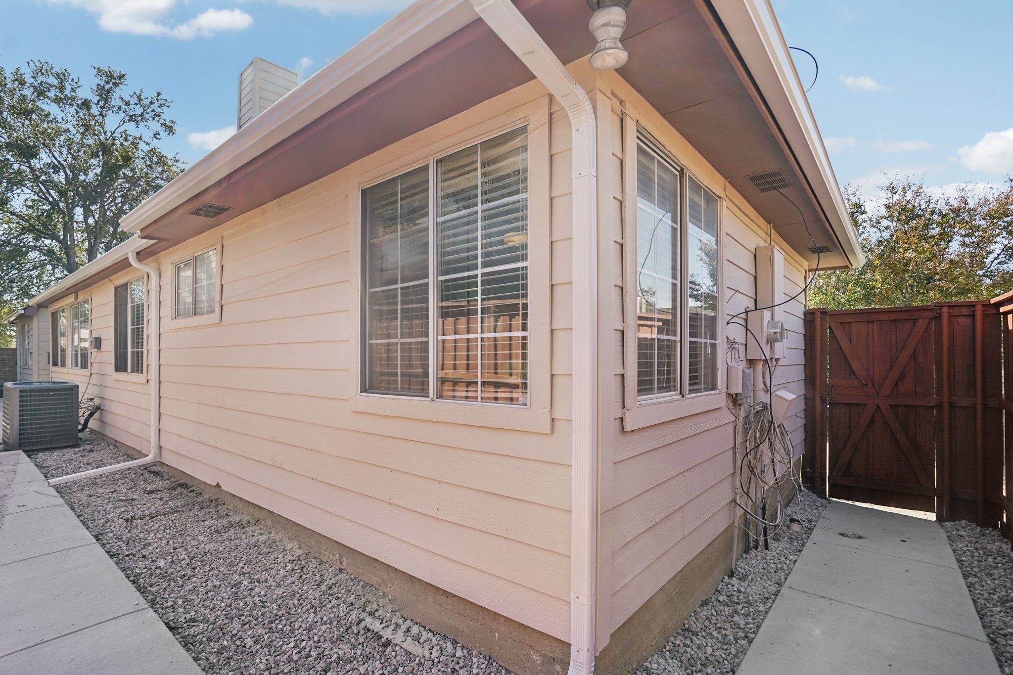 401 Dakota Trail Irving TX 75063