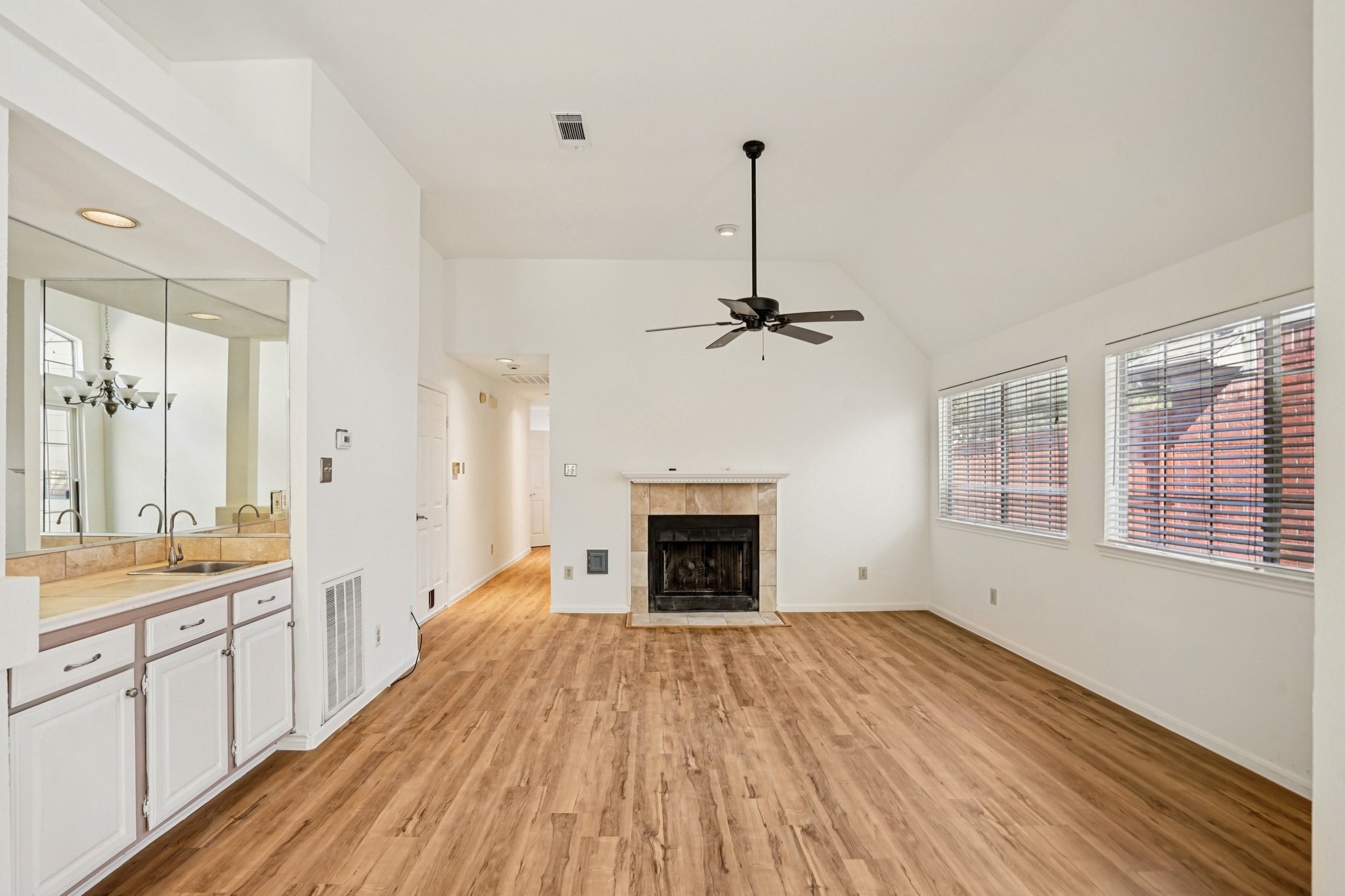 401 Dakota Trail Irving TX 75063