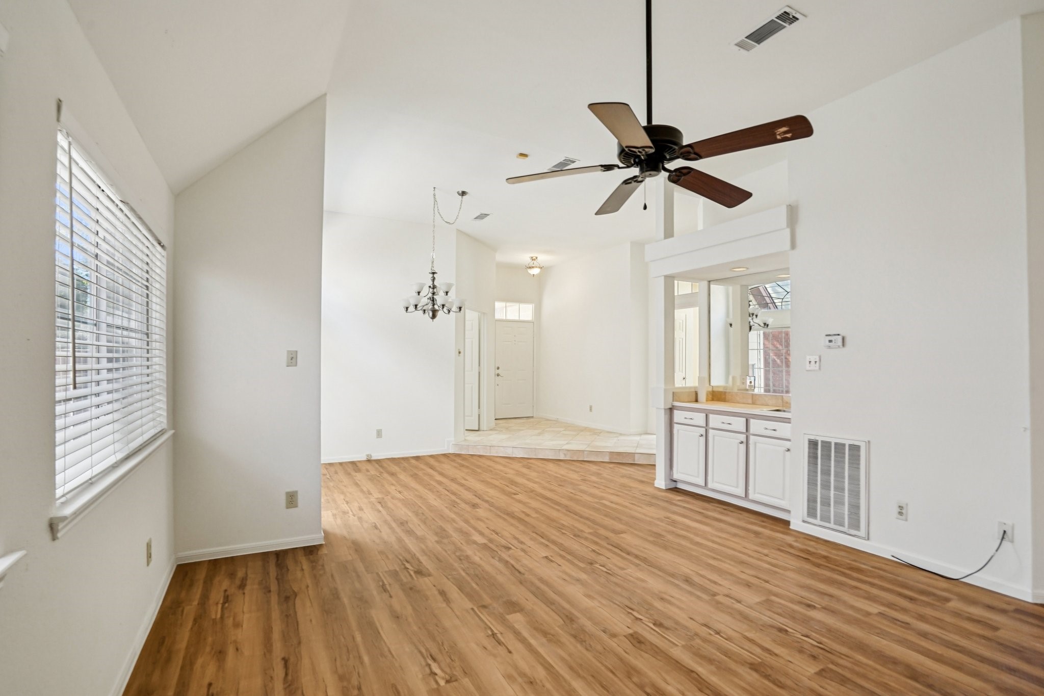 401 Dakota Trail Irving TX 75063
