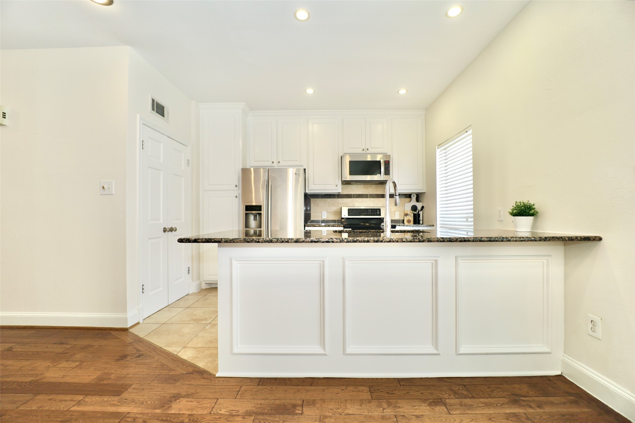 407 Josephine Street Dallas TX 75246