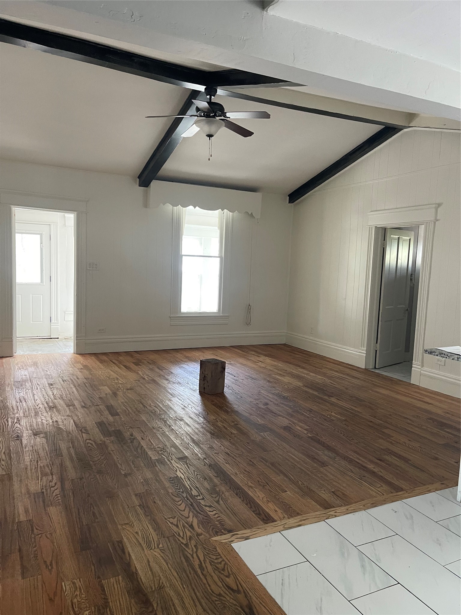 402 S Pearl Street Trenton TX 75490