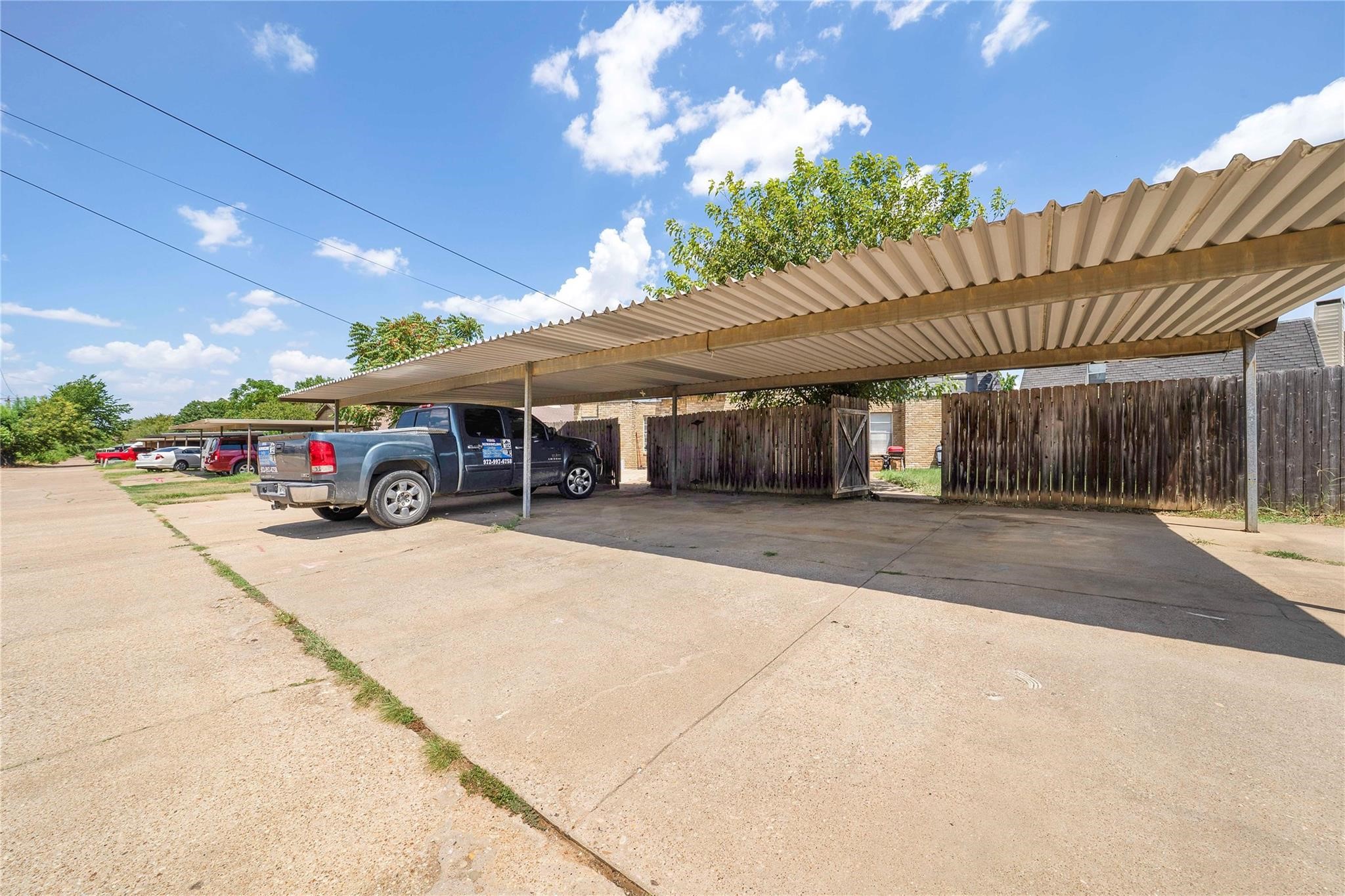 2744 Saint George Place Arlington TX 76015