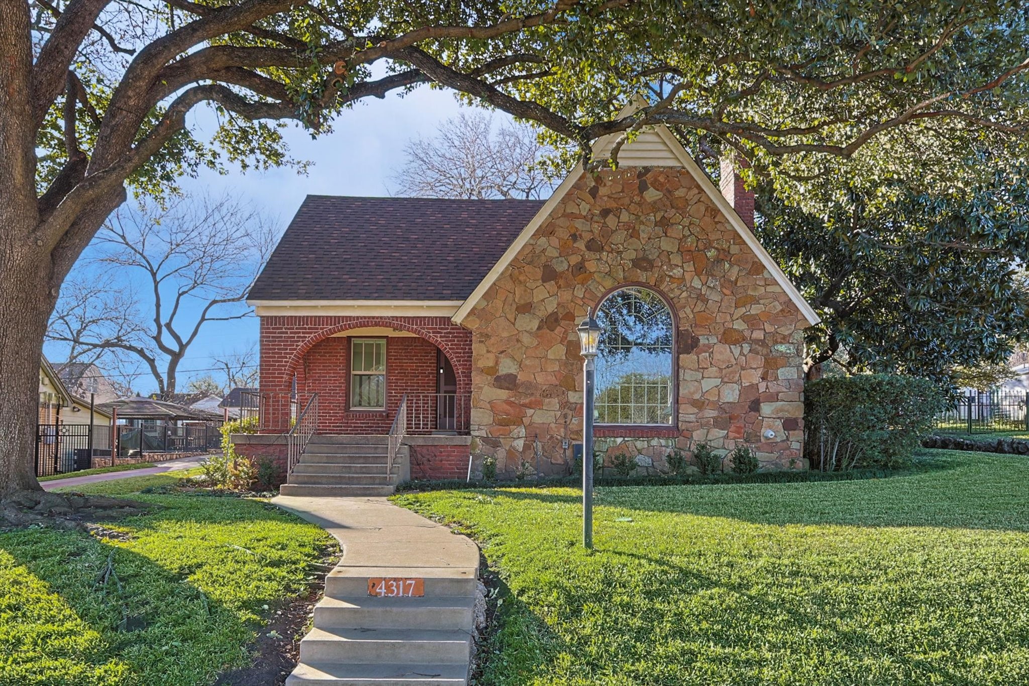 4317 Pershing Avenue Fort Worth TX 76107