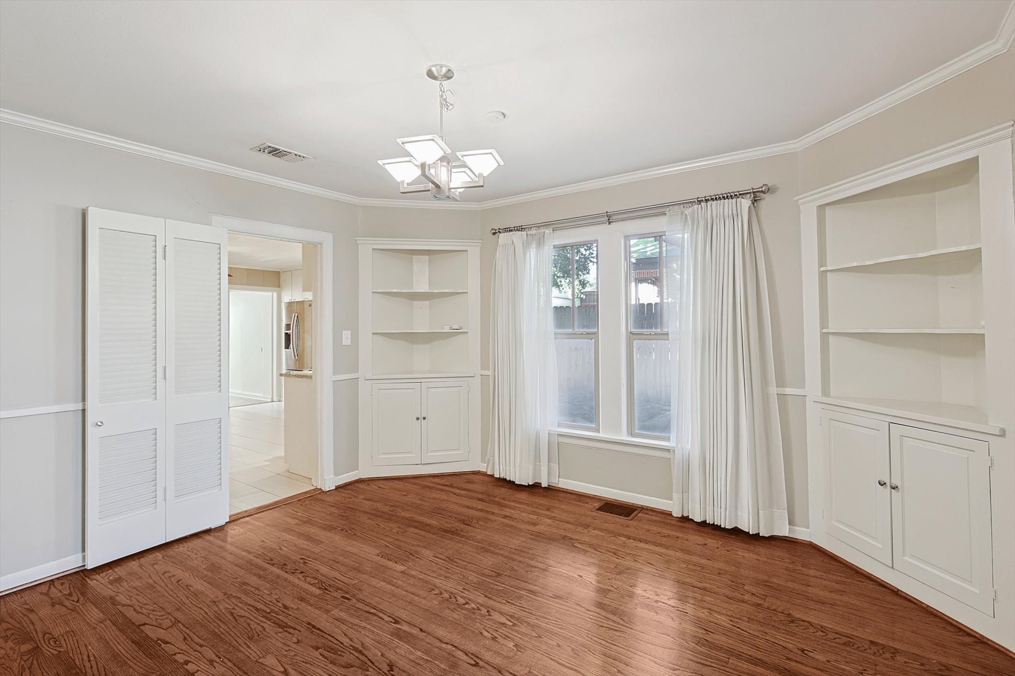 4317 Pershing Avenue Fort Worth TX 76107