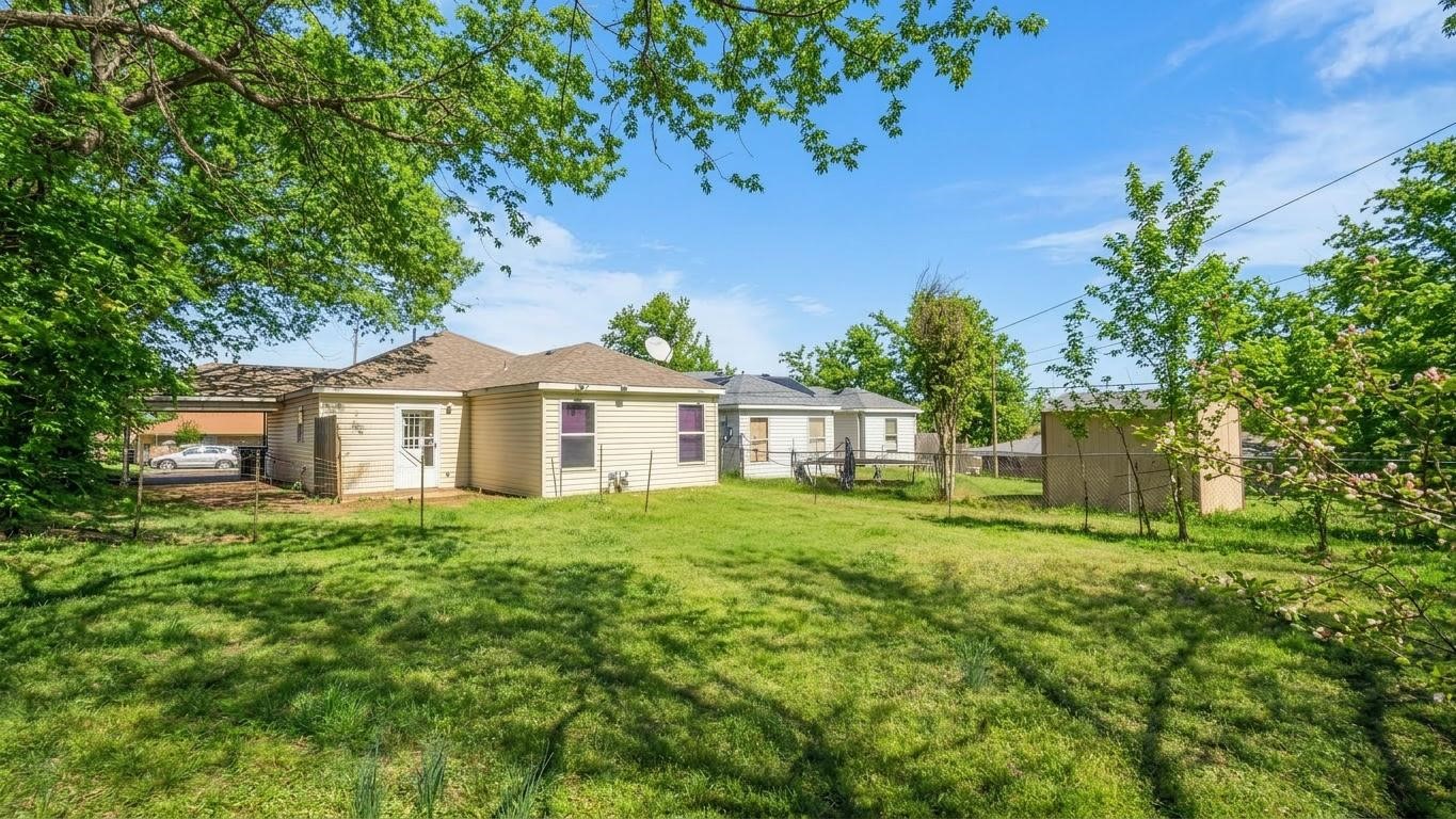 1602 W Elm Street Denison TX 75020