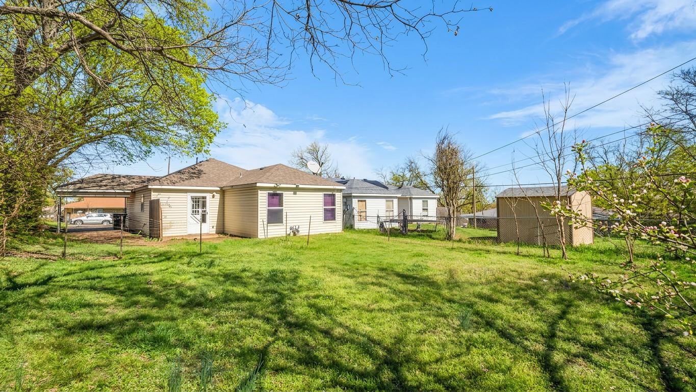 1602 W Elm Street Denison TX 75020