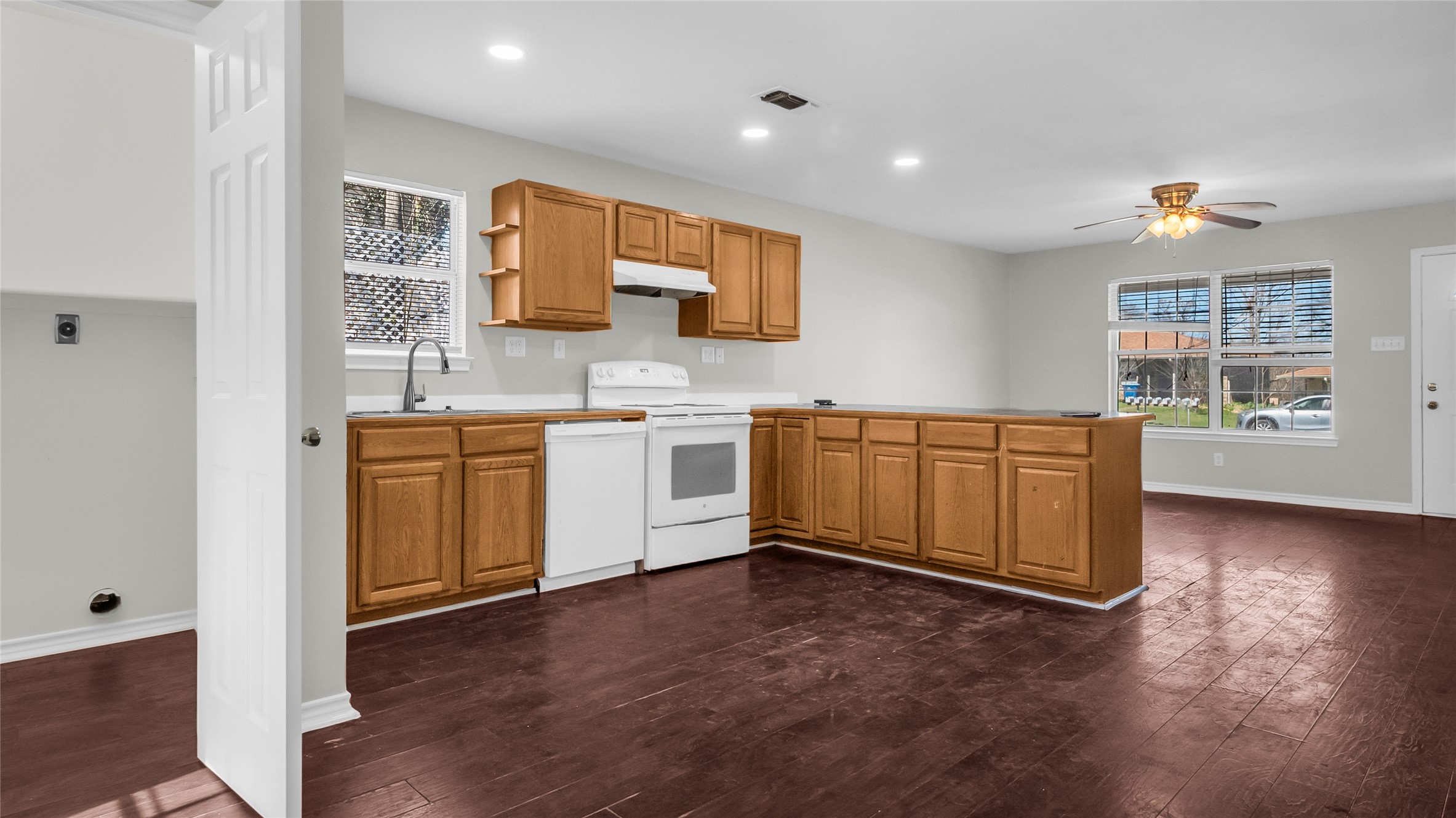 1602 W Elm Street Denison TX 75020
