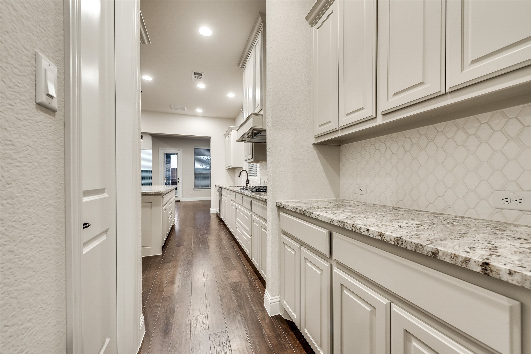 5901 The Esplanade Drive Mckinney TX 75070
