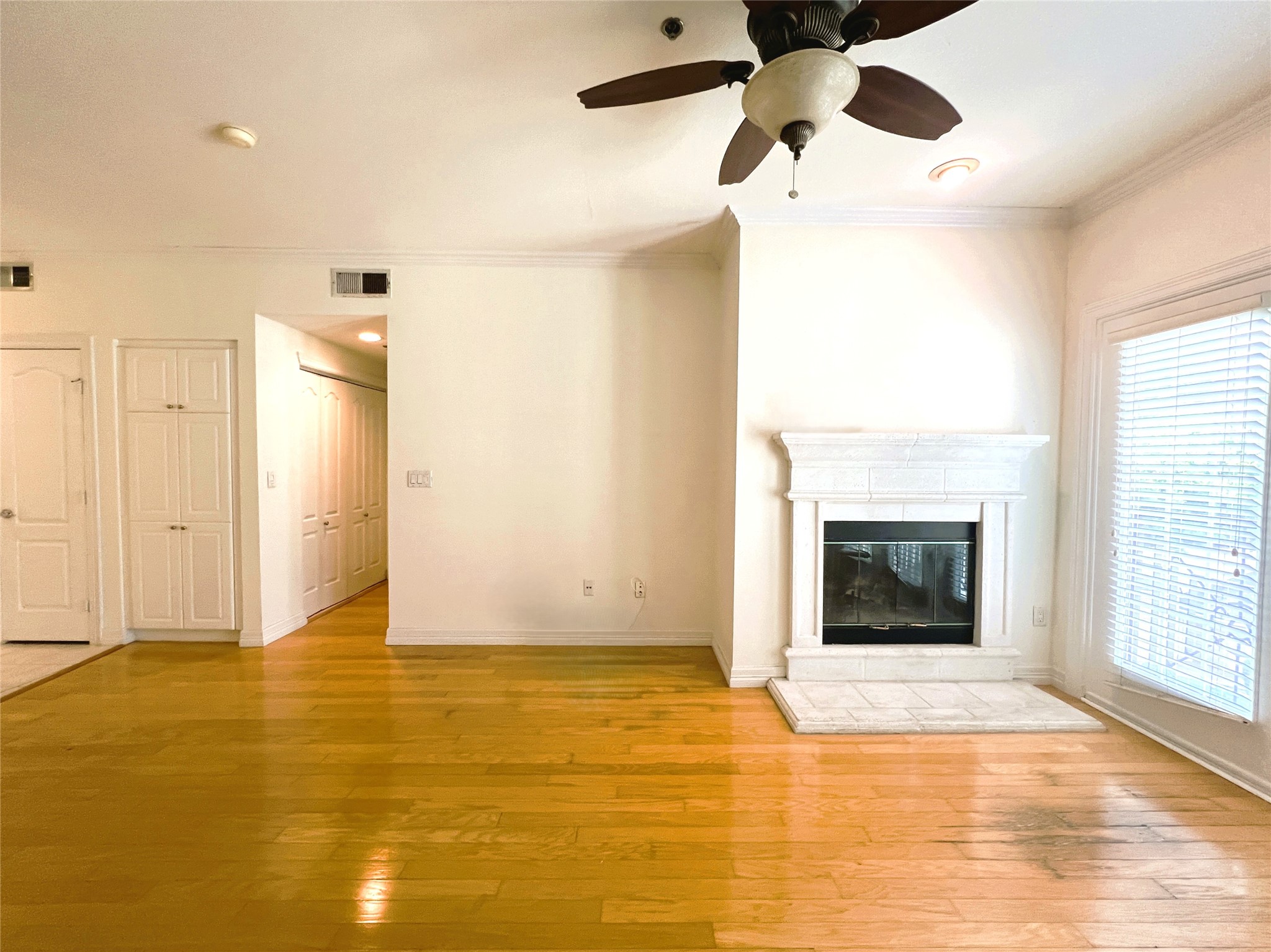 3400 Welborn Street Dallas TX 75219