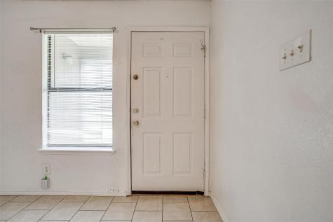 1009 W 4th Street Keene TX 76059