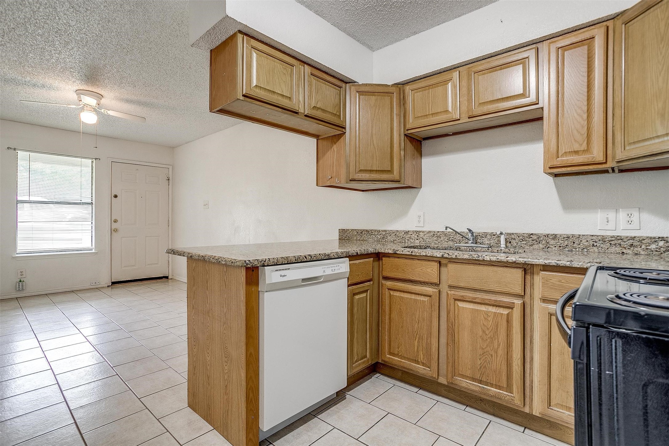 1009 W 4th Street Keene TX 76059