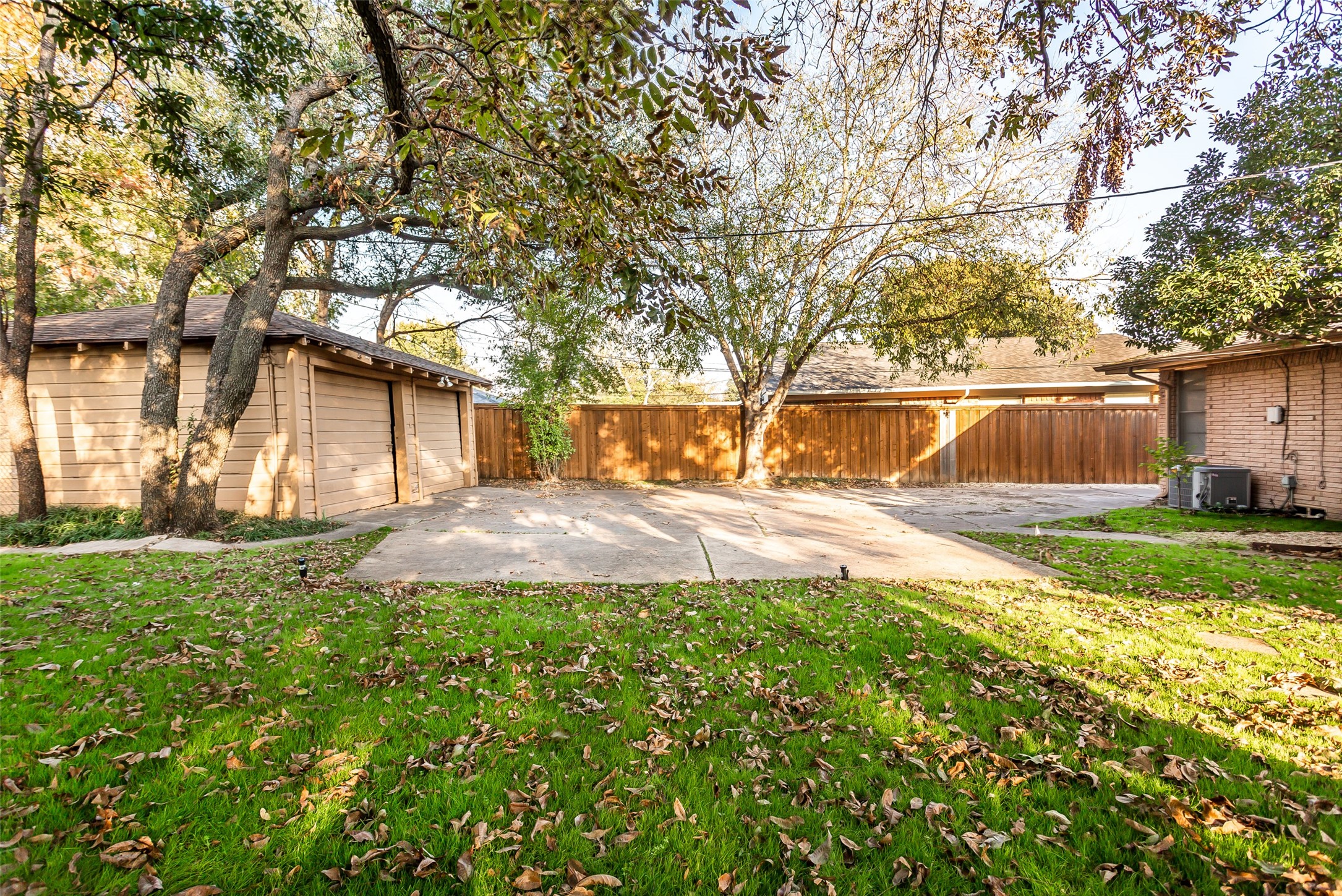 6523 E Mockingbird Lane Dallas TX 75214