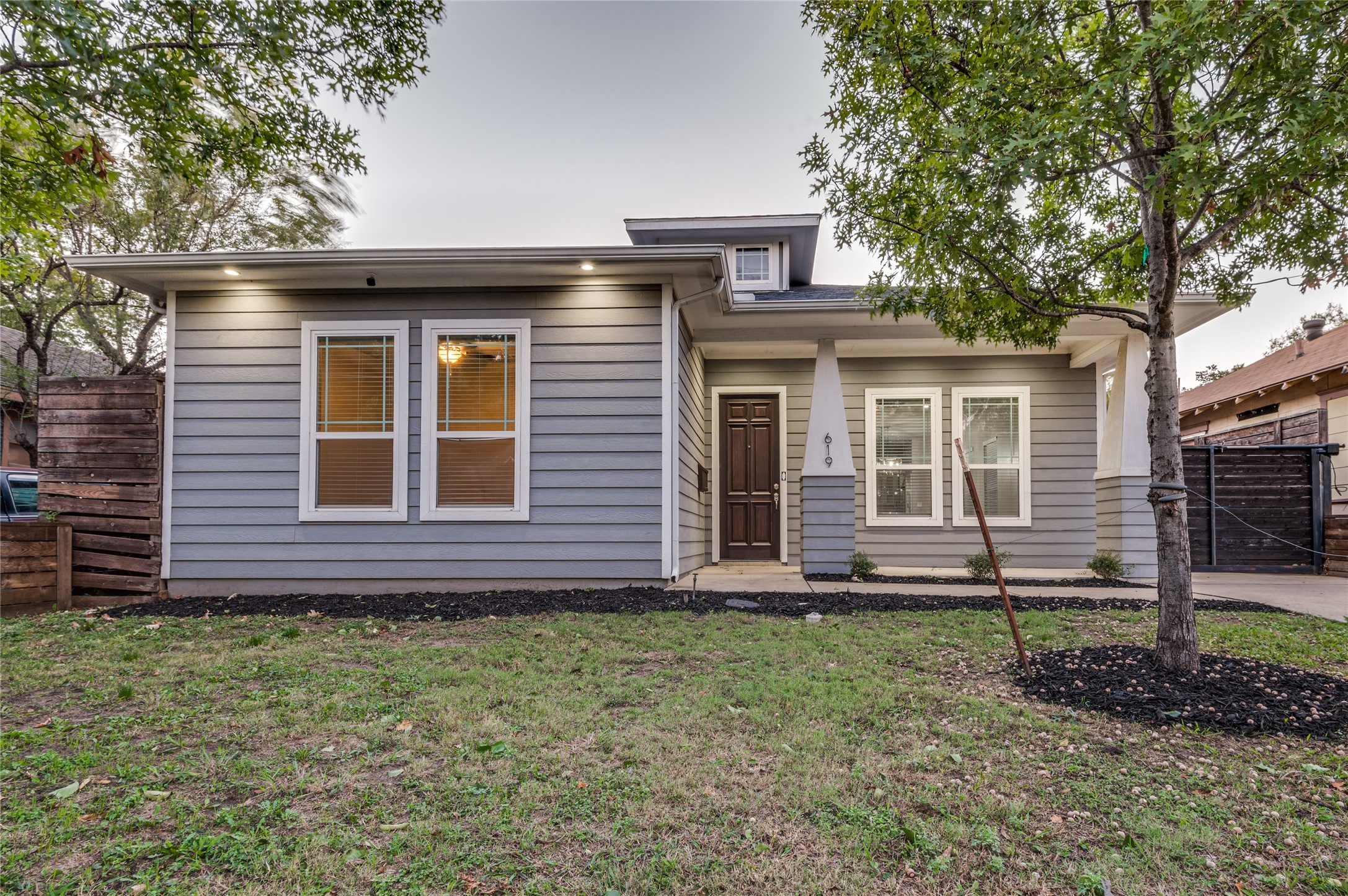 619 Buckalew Street Dallas TX 75208