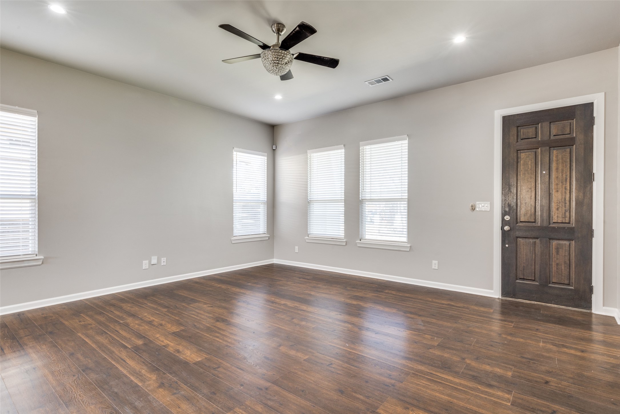 619 Buckalew Street Dallas TX 75208