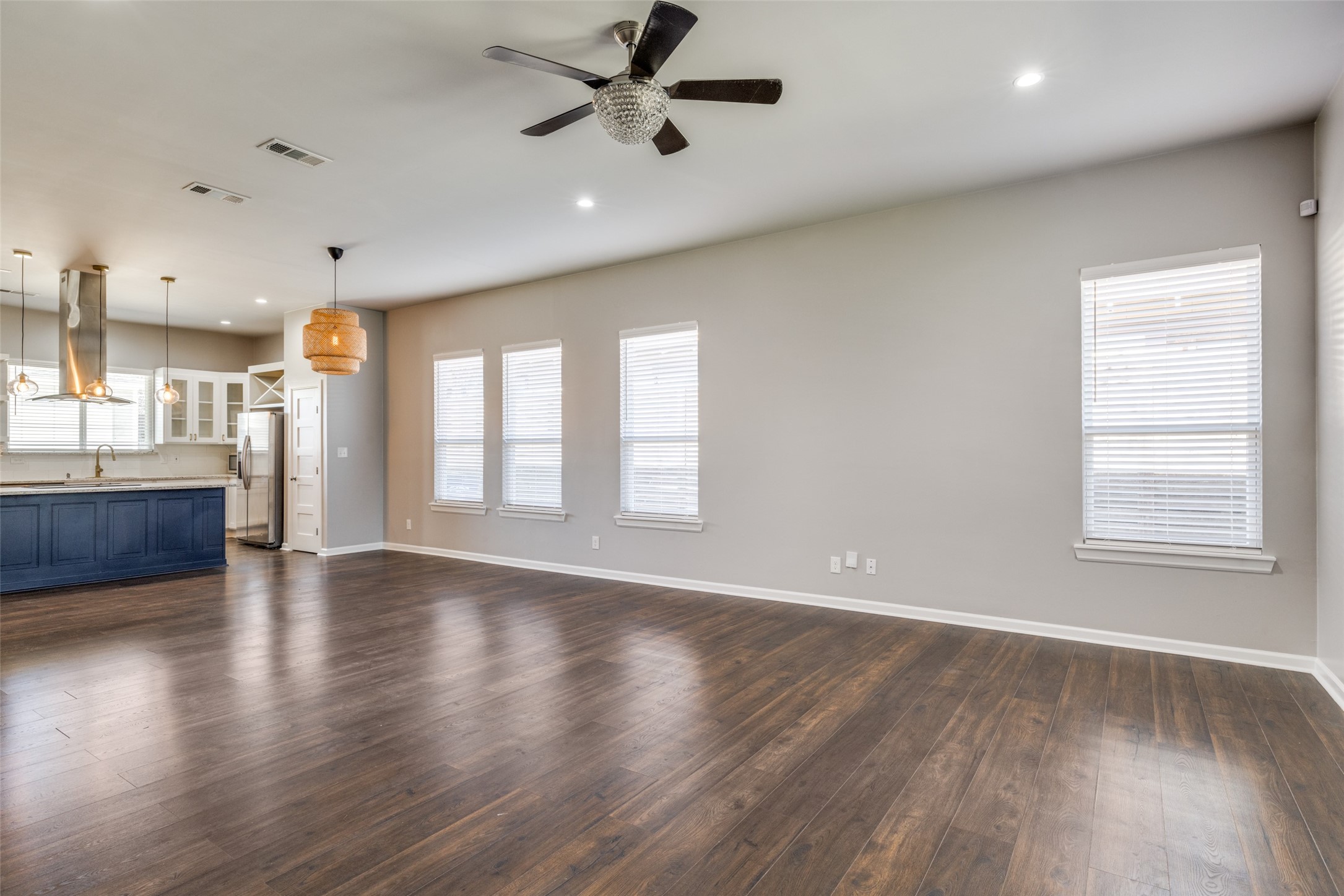 619 Buckalew Street Dallas TX 75208