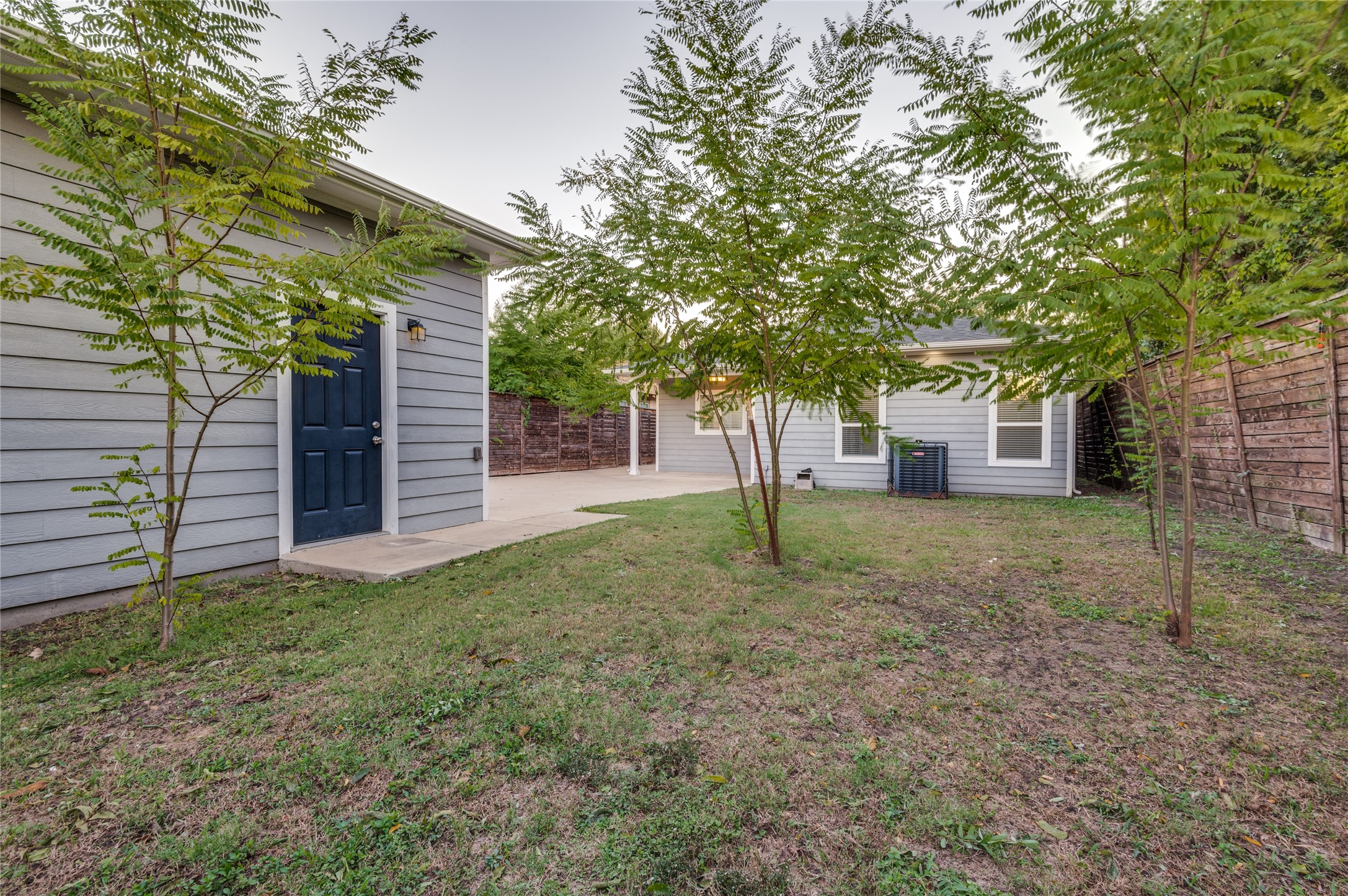 619 Buckalew Street Dallas TX 75208
