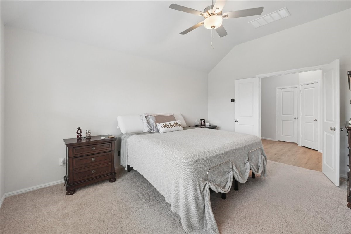 1004 Pineview Lane Crowley TX 76036