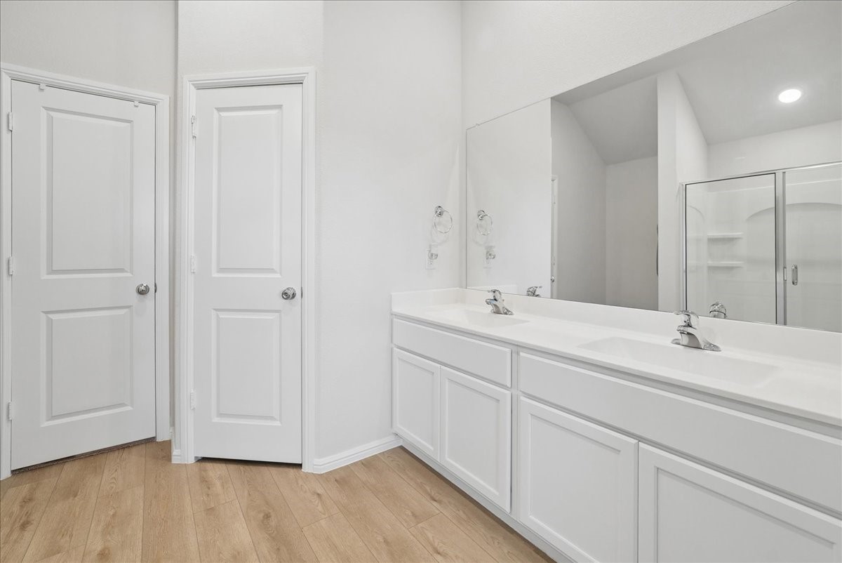 1004 Pineview Lane Crowley TX 76036