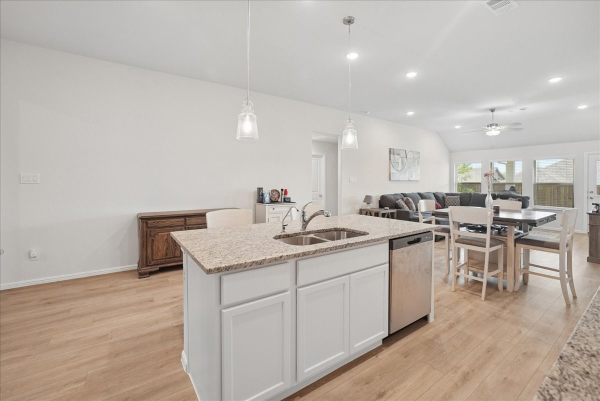 1004 Pineview Lane Crowley TX 76036