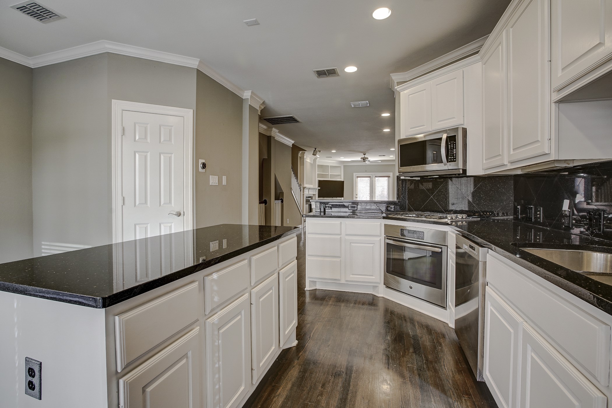 3435 Howell Street Dallas TX 75204