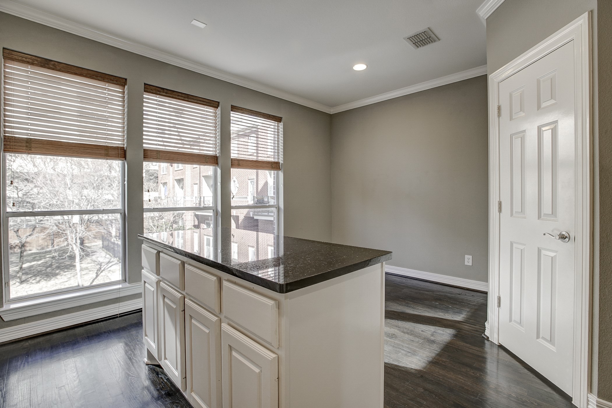 3435 Howell Street Dallas TX 75204