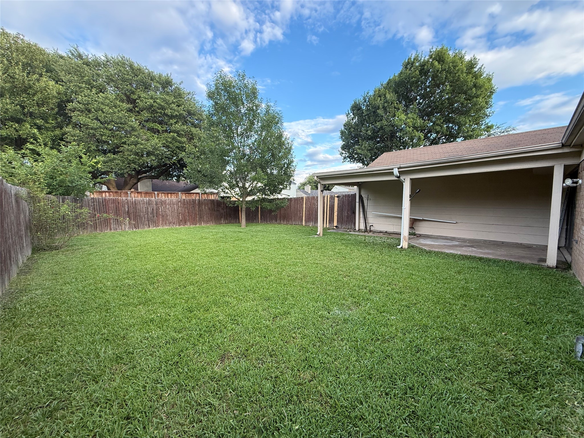 2834 Naples Drive Garland TX 75040