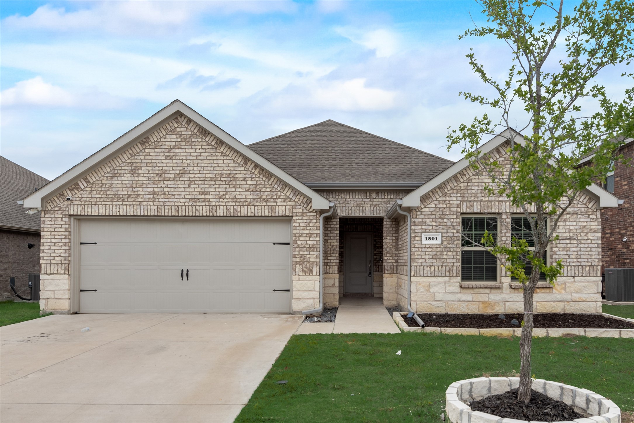 1501 Hidden Bluff Crossing Princeton TX 75407